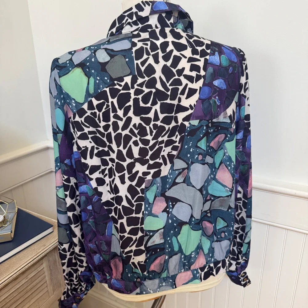 NWT Apricot Women Abstract Print Long Sleeve Collared Button Down Blouse - Picture 3 of 12